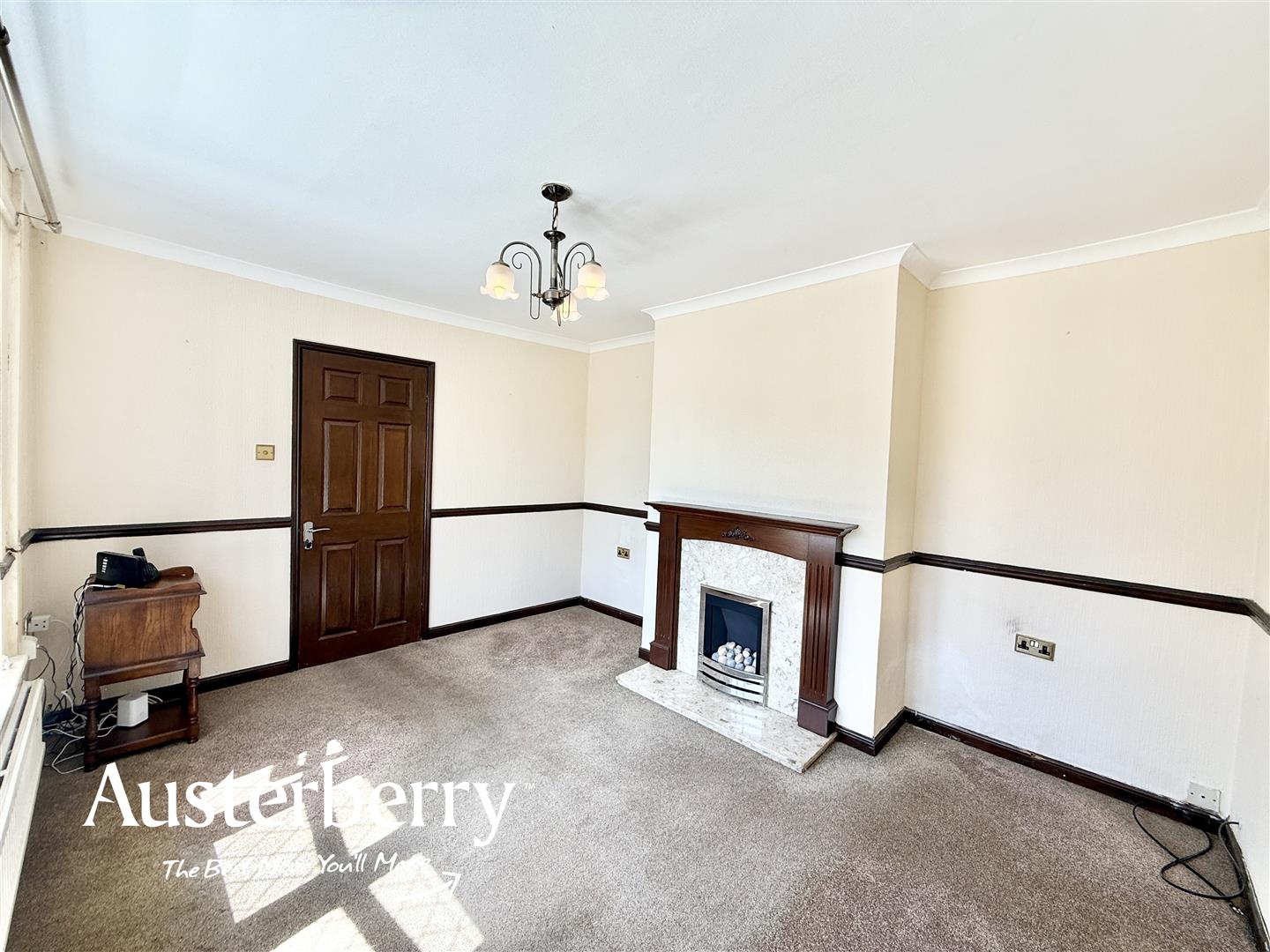 2 bed property in Axon Crescent, Stoke-On-Trent